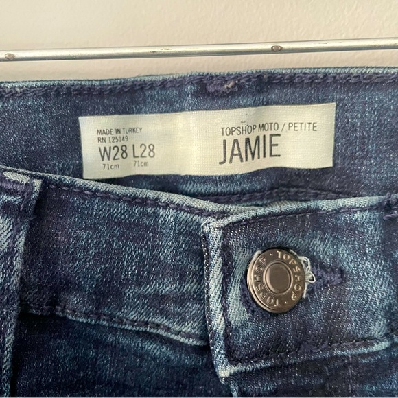 Topshop Jamie Jeans with Raw Hem Petite W28 L28 NWOT - Picture 8 of 9